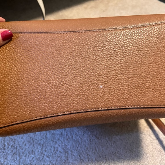 Kate spade tan crossbody- like new condition! - Picture 3 of 8